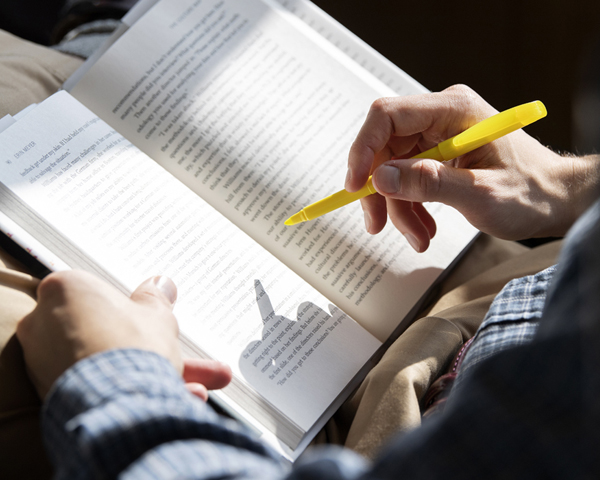 highlighting in a book