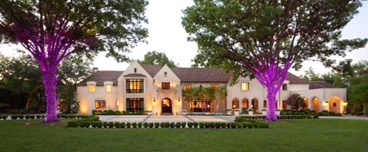 Minor House at dusk