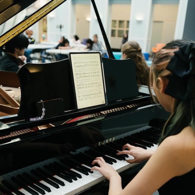 Cooks Music Piano